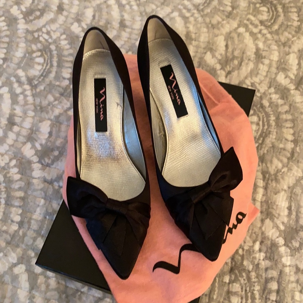 Women’s Nina black bow heels